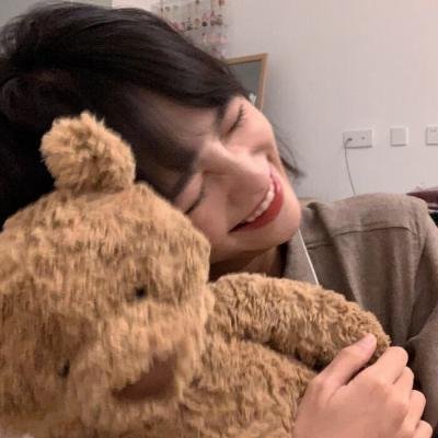 白秘书每天都想辞职